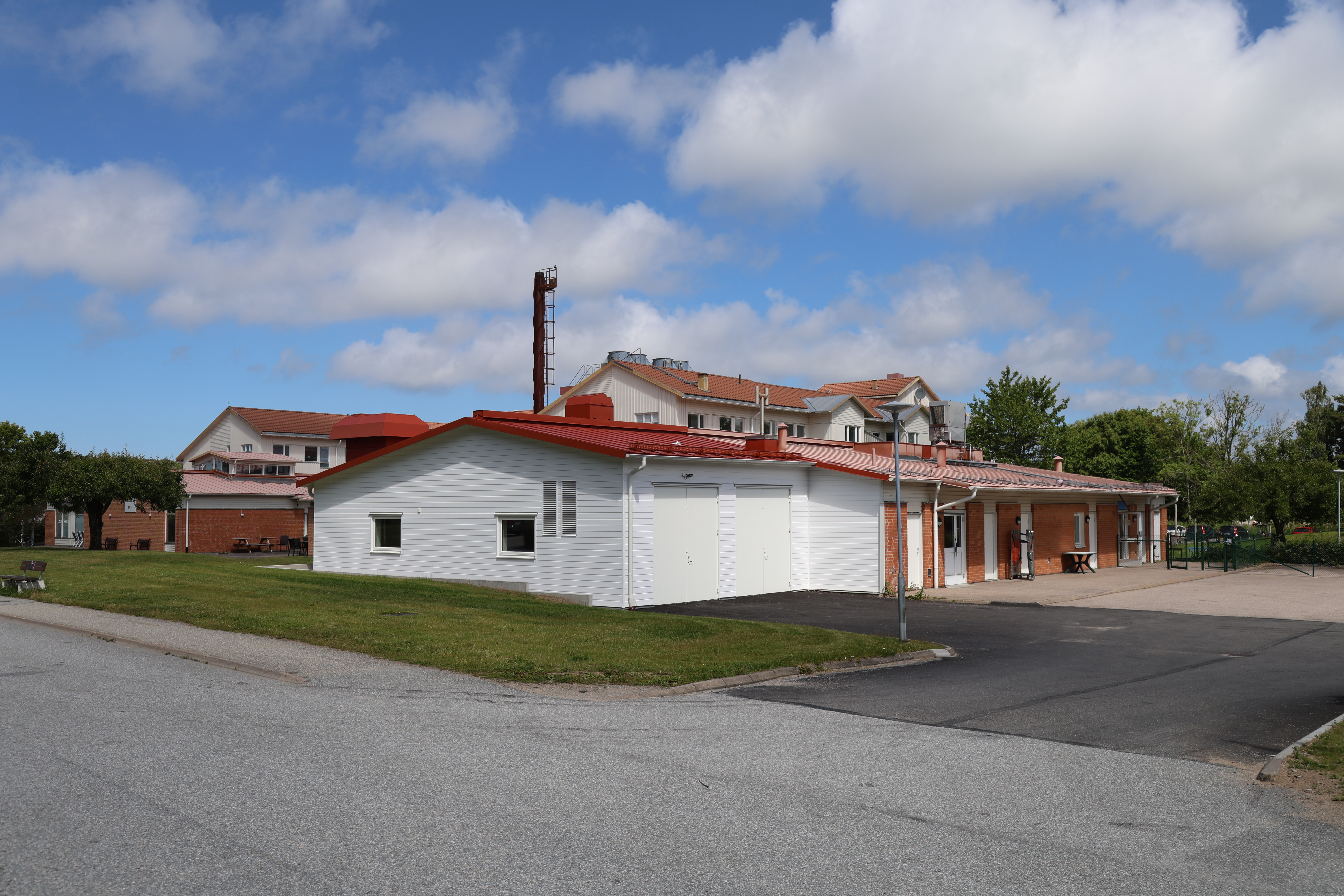 Exklusivpanelen på vårdinrättning efter fasadrenovering