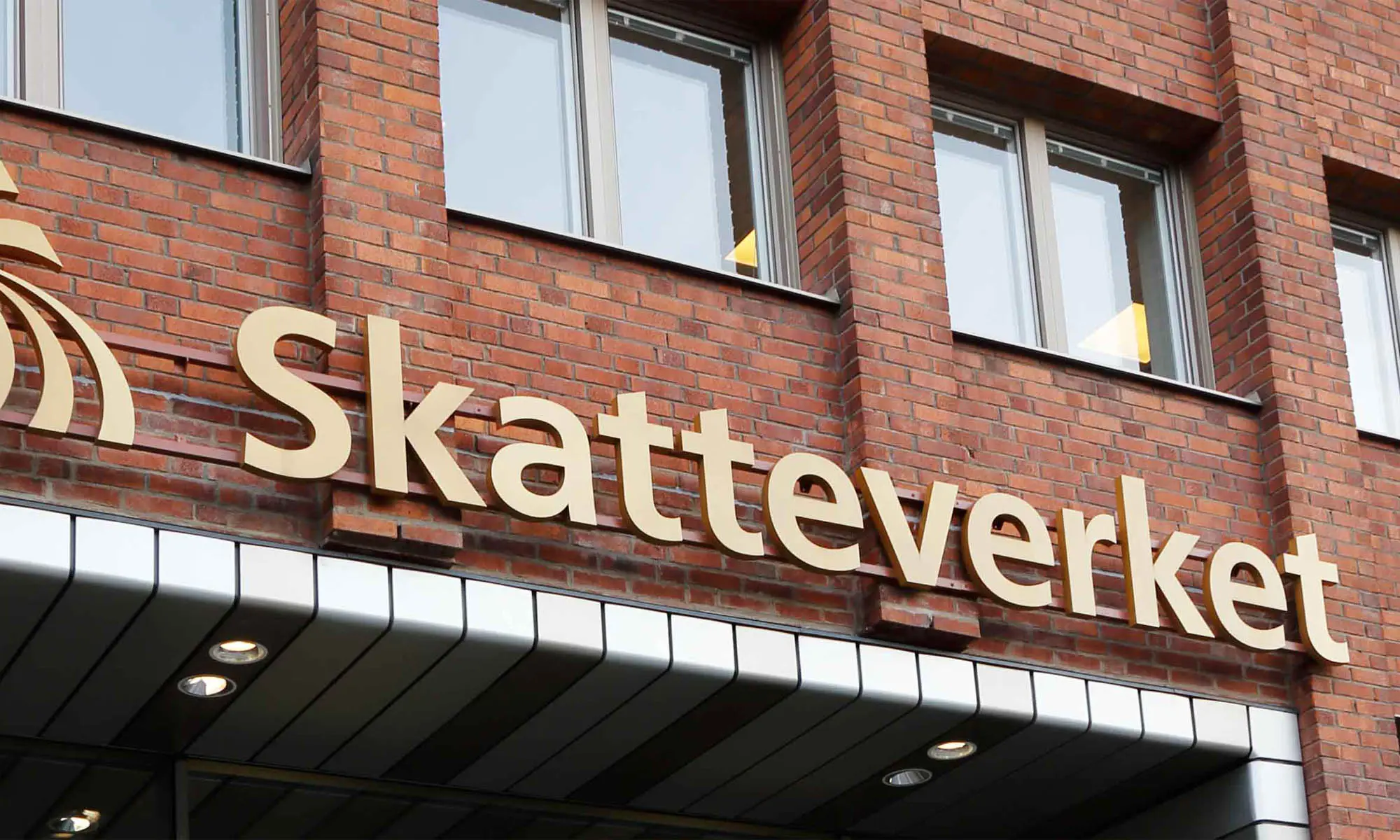 Skatteverkets entré. När du vill veta mer om ROT och RUTavdrag vid fasadarbeten